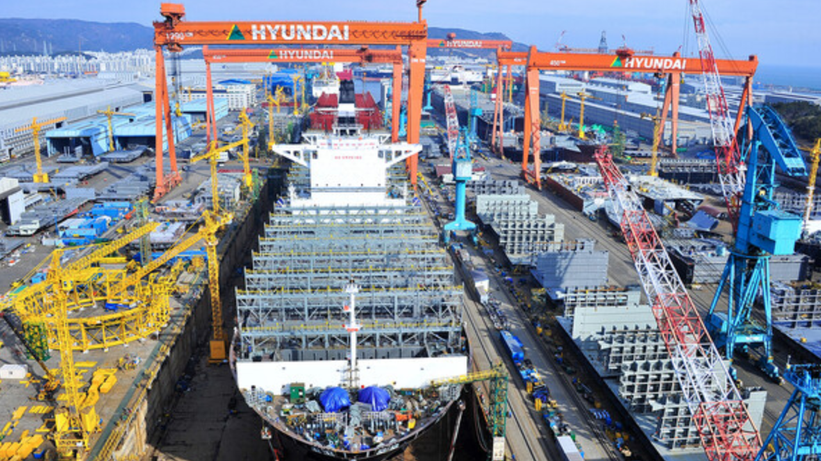 하늘, 야외, 보트이(가) 표시된 사진 AI가 생성한 콘텐츠는 부정확할 수 있습니다.