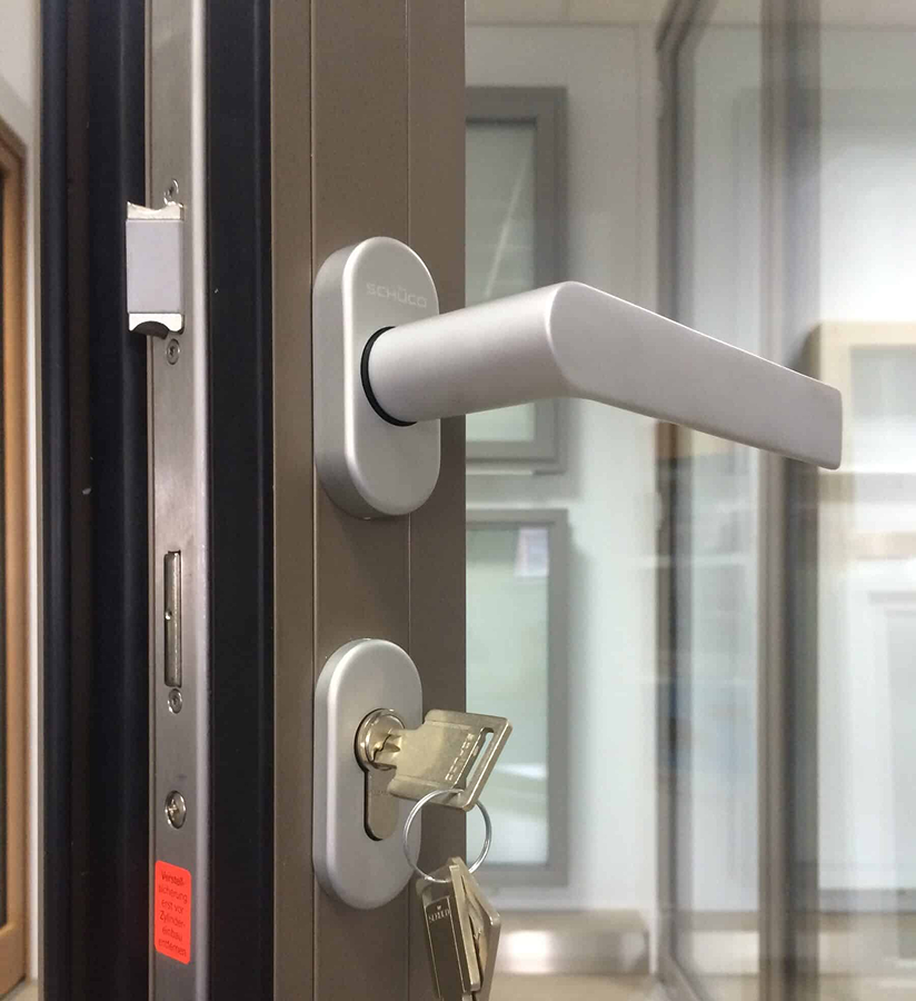 문 손잡이 이미지 수정2.png