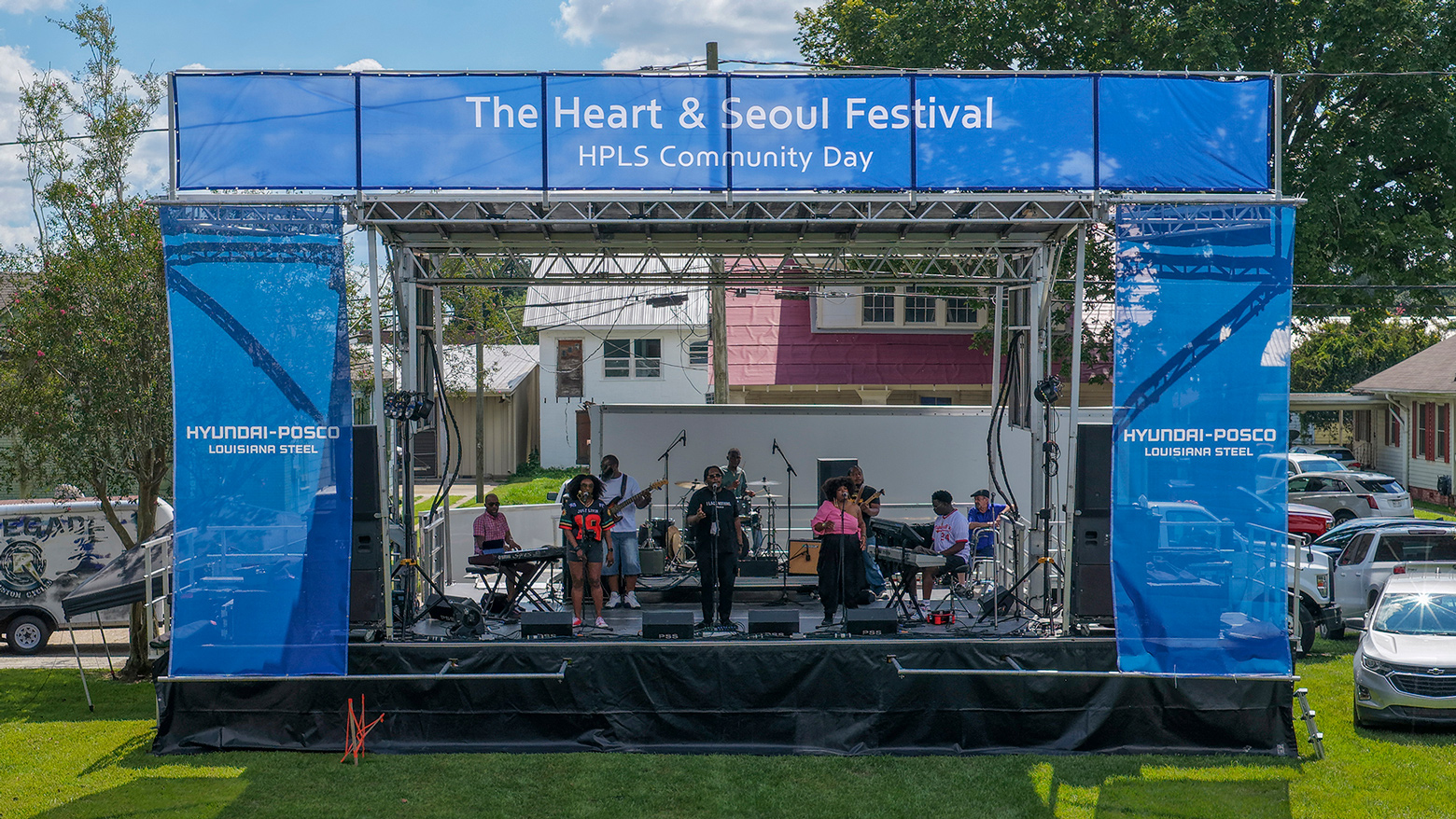 루이지애나 스퀘어에 마련된 The Heart & Seoul Festival HPLS Community Day 공연 무대